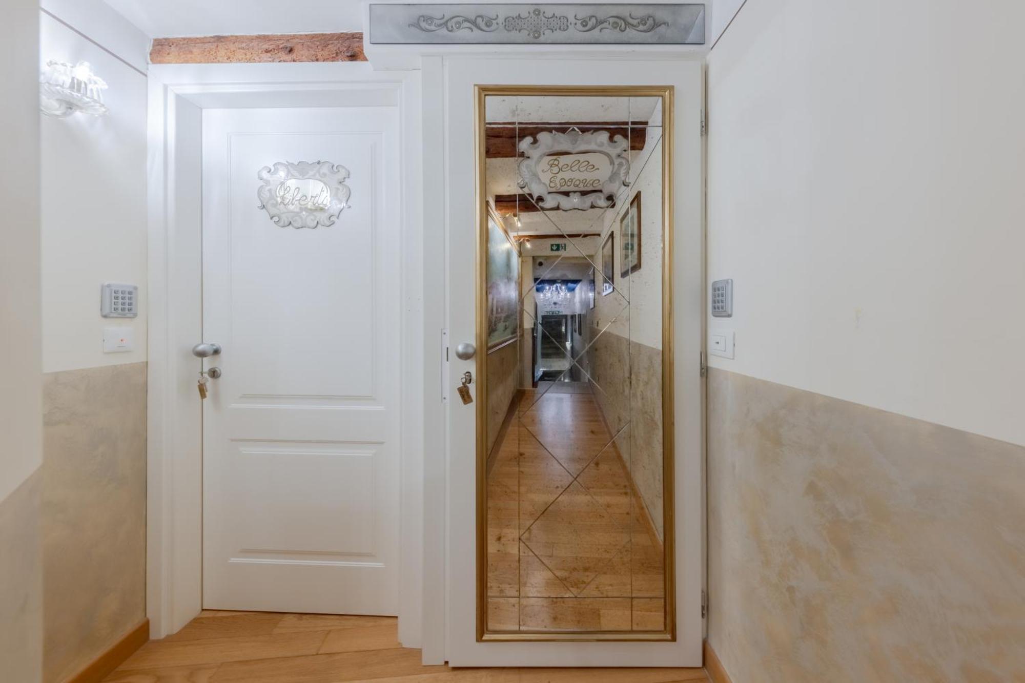 Bed and Breakfast Ca Dell'Arte Венеція Екстер'єр фото